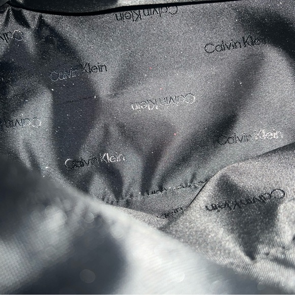 ๐ HP X 2 New with tags Calvin Klein bag pack style bag Red - Picture 10 of 11